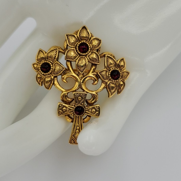 Vatican Library Collection Gold Tone Cross Brooch - Picture 5 of 8